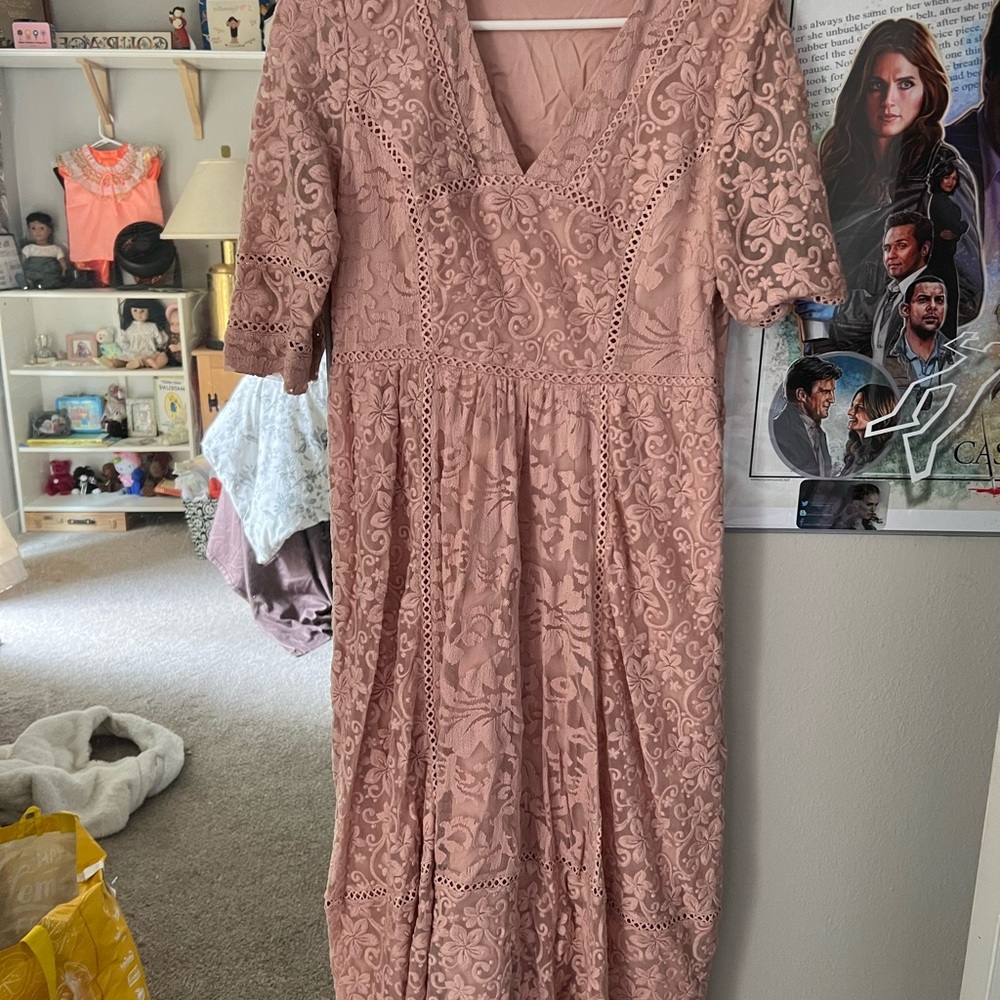 Pink A-Line Midi Dress with V-Neck and 3/4 Sleeves